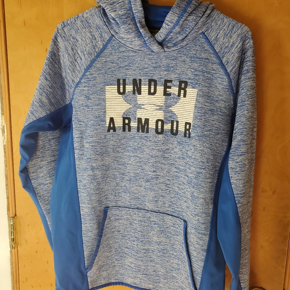 Under Armour Sweatshirt